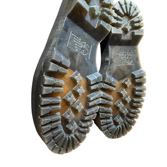 DR MARTENS Devon Heart Womens Size 7 White Leather Buckle Platform Boot Shoes - Picture 6 of 10